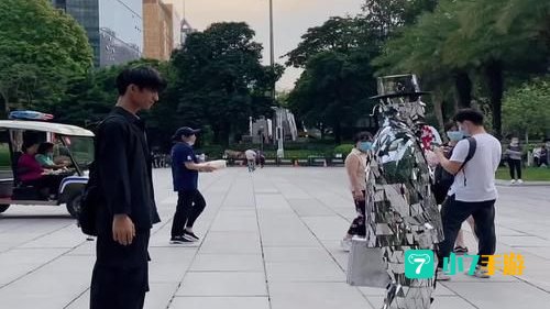 怎么走太空步